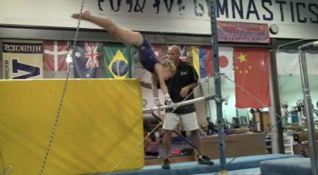 Technique Tuesday: Hand Spotting a Tkatchev